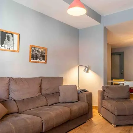 Apartamento En Cuatro Caminos Apartment *