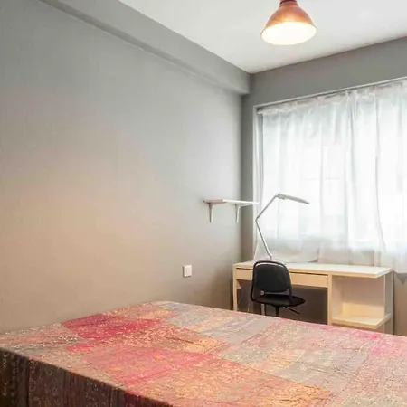 Apartamento En Cuatro Caminos Apartment *
